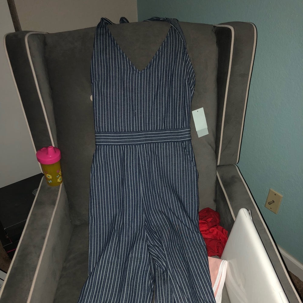 XS jumper, new with tags